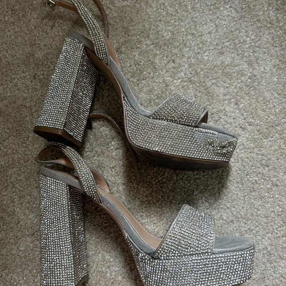 Steve Madden Shoes - Steve Madden Silver Platform Heels